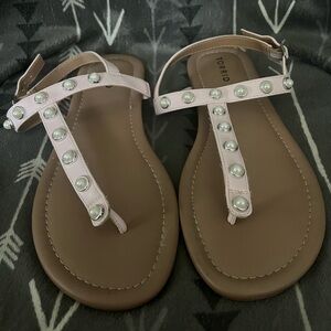Torrid Pale Pink Pearl Accent T-Strap Sandals Women's Size 9 WW